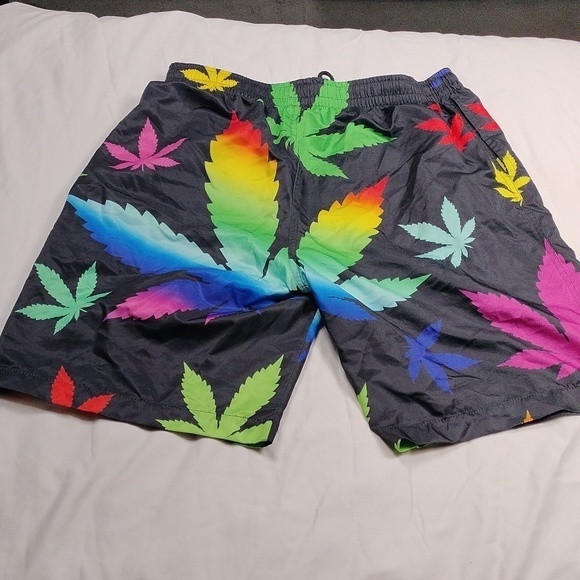Pot Leaf men's XL swim trunks - Picture 4 of 9